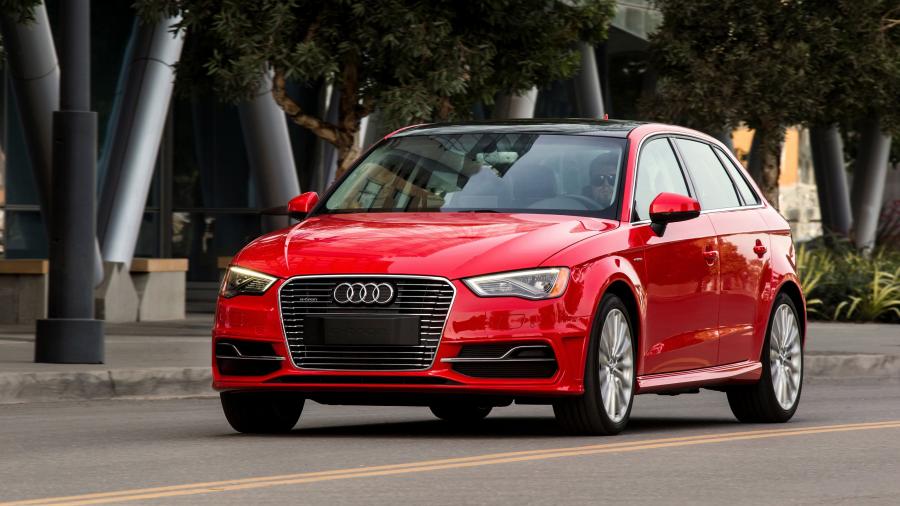  Audi A3 Sportback e-tron (8V) 2015 года  (NA) (фото 2 из 25)